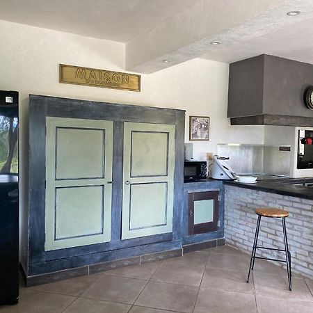 Residence Gabrielle Le Cannet Des Maures Εξωτερικό φωτογραφία