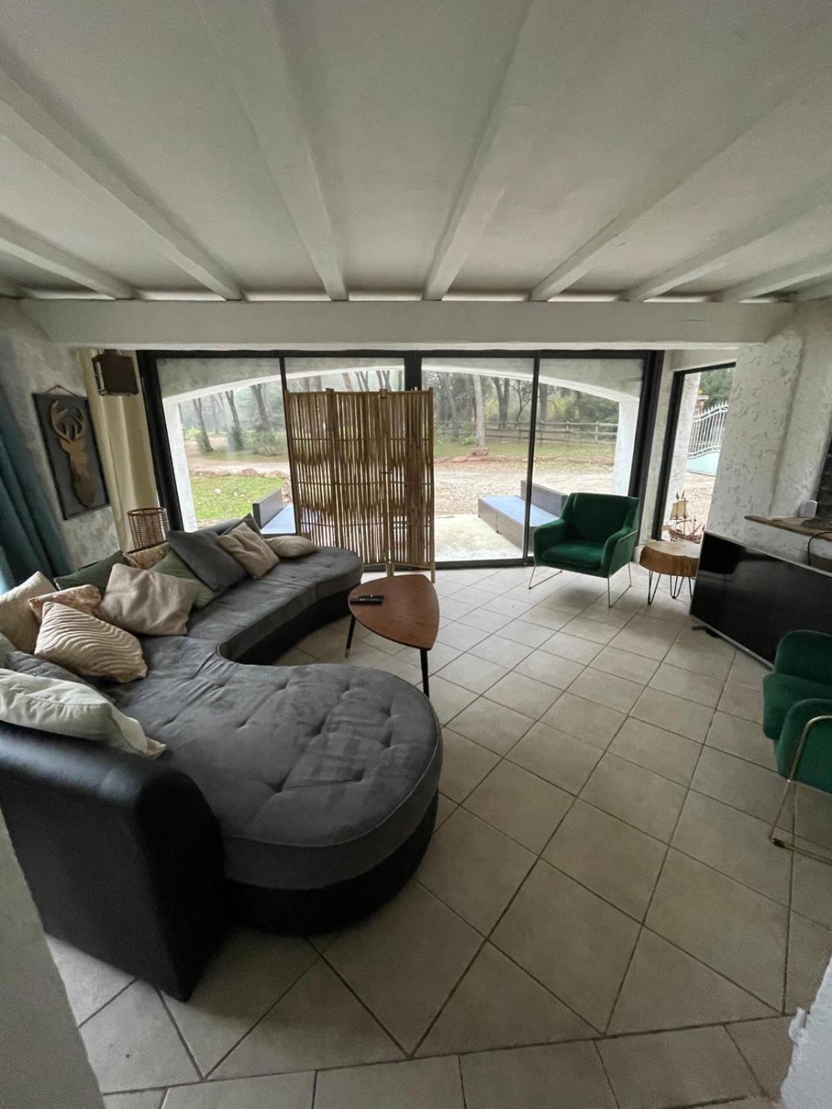 Residence Gabrielle Le Cannet Des Maures Εξωτερικό φωτογραφία